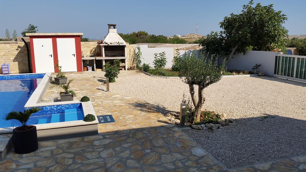 Appartement House With Swimming Pool Blue Diamond à Povljana Chambre photo