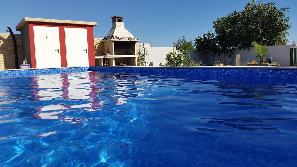 Appartement House With Swimming Pool Blue Diamond à Povljana Chambre photo